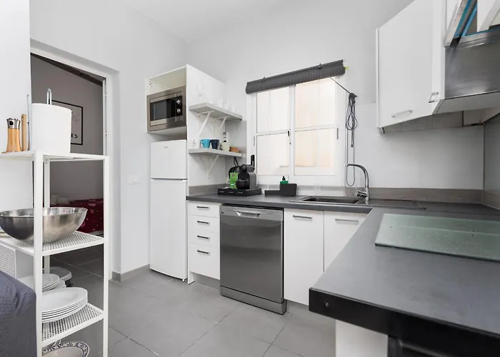 Home2book Sunny Terrace & Pool, Apartamento *