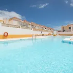 Home2book Sunny Terrace & Pool,